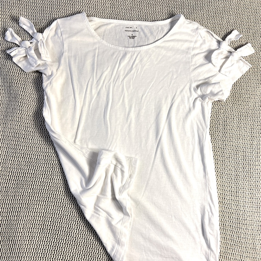 White Banana Republic Cap Sleeve Blouse